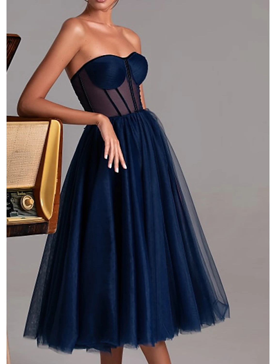 Abito da cocktail nero a trapezio, abito da festa, cocktail party, ballo di fine anno, lunghezza tè, senza maniche, scollo a cuore, abito da sposa autunnale, in tulle con pieghe